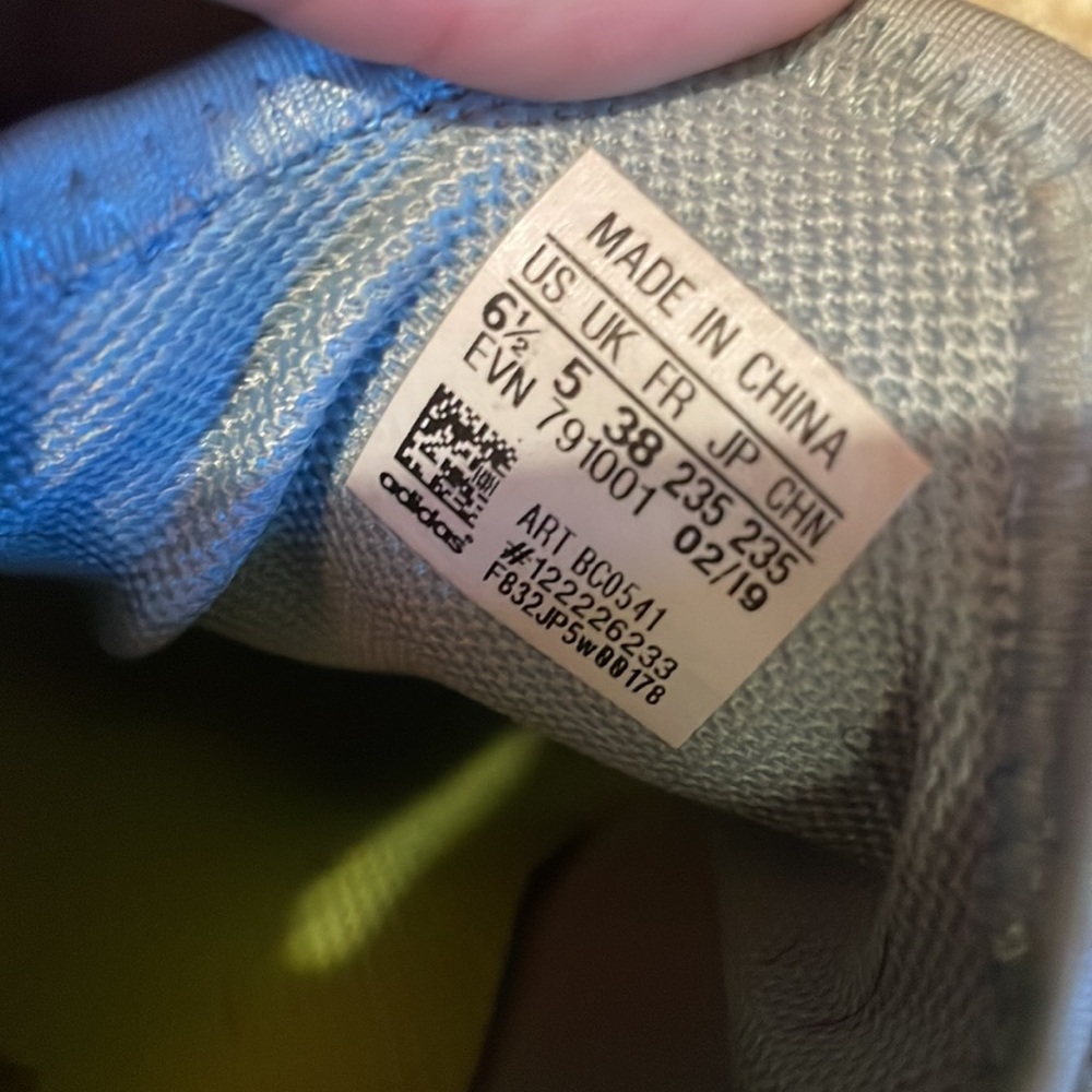 Adidas Boost - Picture 4 of 4